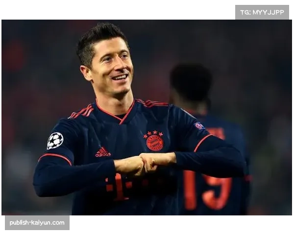 莱万自摆乌龙后将功补过 巴萨锋线经验仍是财富